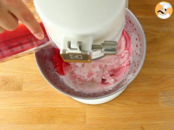 Bavarese lamponi e cioccolato bianco (video tutorial) - Preparazione tappa 10