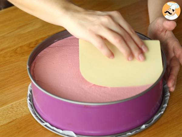Bavarese lamponi e cioccolato bianco (video tutorial) - Preparazione tappa 11