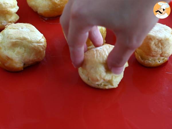 Torta Saint Honoré, la ricetta spiegata passo a passo ed il tutorial video - Preparazione tappa 16