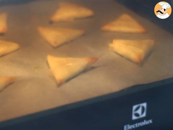 Samosa con formaggio fresco e miele - Preparazione tappa 6