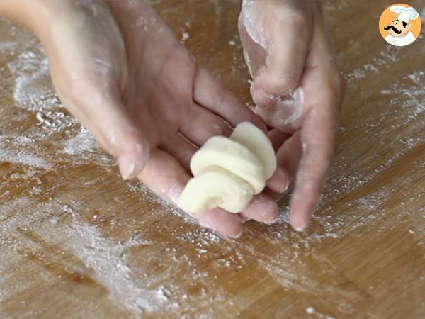 Croissant - Ricetta spiegata passo a passo - Preparazione tappa 16