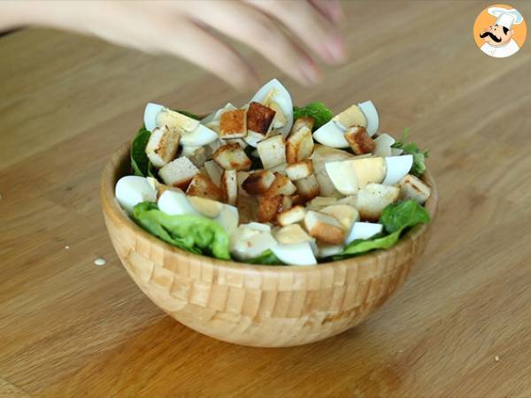 Caesar salad - Insalata gustosa e nutriente - Preparazione tappa 10