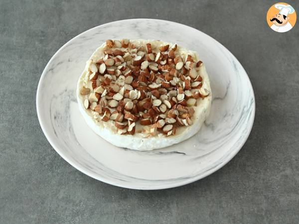 Brie farcito con mandorle e albicocche secche - Preparazione tappa 2