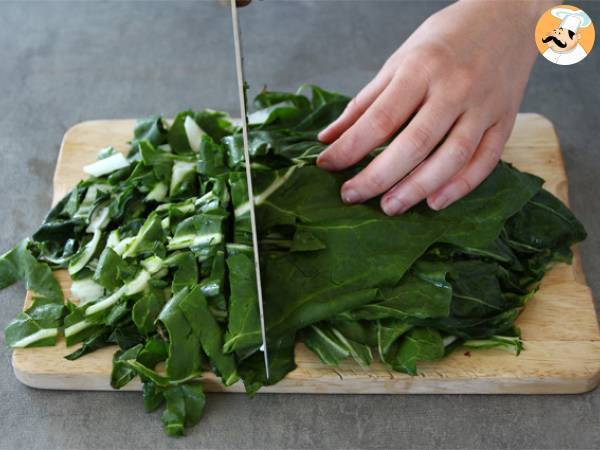Torta salata con bietole ed Emmental, ricetta vegetariana - Preparazione tappa 1
