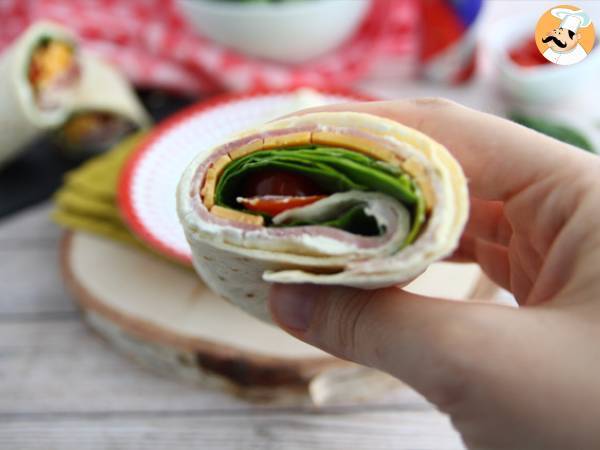 Piadina arrotolata con Cheddar e Spinaci - Preparazione tappa 3