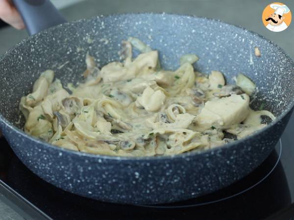 Pollo ai funghi champignon - Preparazione tappa 3