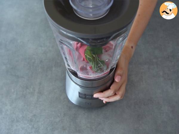 Milkshake vegano lamponi e menta - Preparazione tappa 2