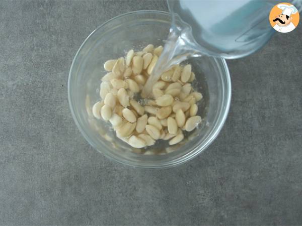 Latte di mandorla fatto in casa - Preparazione tappa 1