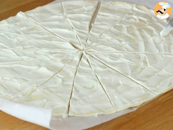 Cornetti di sfoglia con prosciutto cotto e formaggio fresco - Preparazione tappa 1