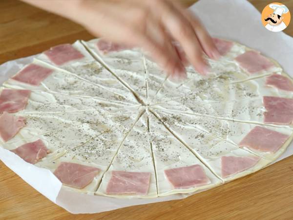 Cornetti di sfoglia con prosciutto cotto e formaggio fresco - Preparazione tappa 2