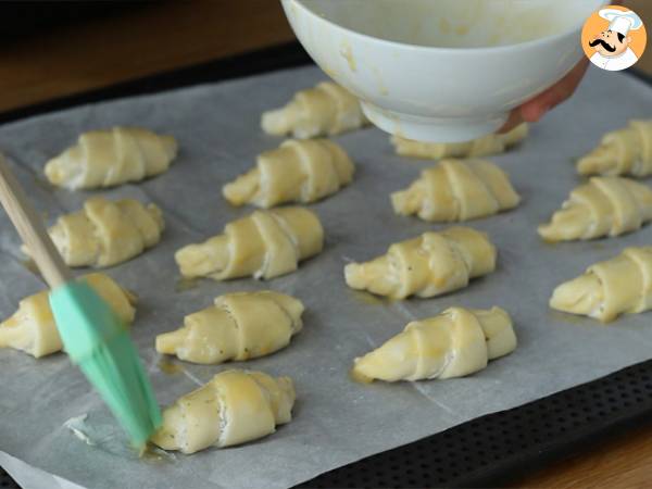 Cornetti di sfoglia con prosciutto cotto e formaggio fresco - Preparazione tappa 5