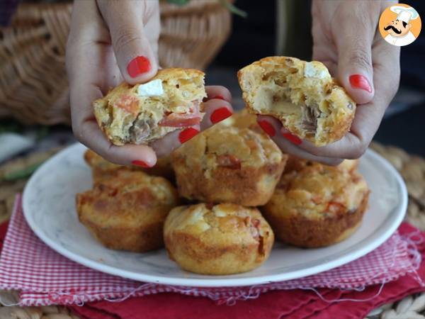 Muffin salati con tonno, pomodoro e feta - Preparazione tappa 5