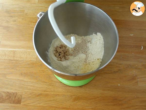 Focaccia semintegrale con pomodorini - Preparazione tappa 1