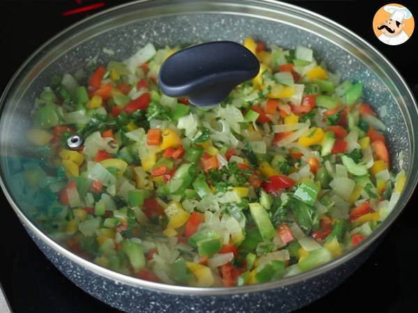 Shakshuka, un piatto saporitissimo a base di uova - Preparazione tappa 3