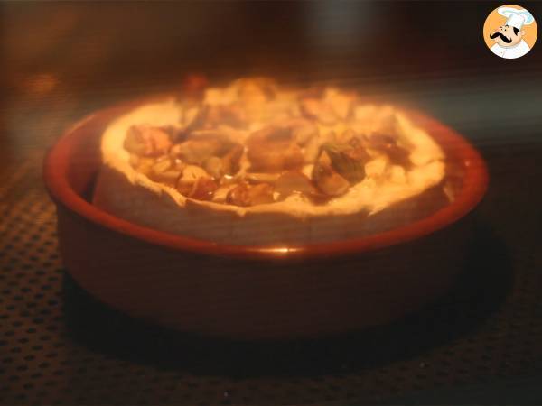 Camembert al forno con miele e frutta secca - Preparazione tappa 3