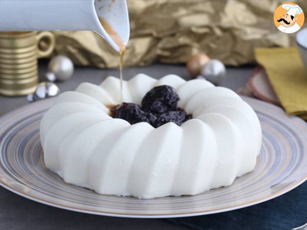 Biancomangiare al cocco con coulis di prugne secche - Preparazione tappa 4