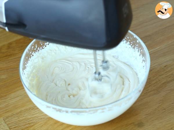 Tronchetto tiramisù ai lamponi per Natale - Preparazione tappa 2