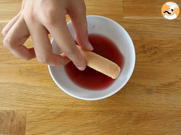 Tronchetto tiramisù ai lamponi per Natale - Preparazione tappa 4