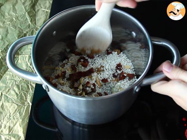 Preparato per risotto ai funghi, pomodori secchi e pinoli - Preparazione tappa 3