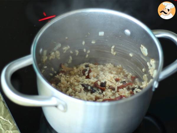 Preparato per risotto ai funghi, pomodori secchi e pinoli - Preparazione tappa 4