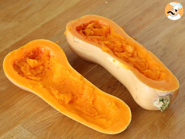 Zucca ripiena con insalata di quinoa e melograno - Ricetta vegana - Preparazione tappa 2