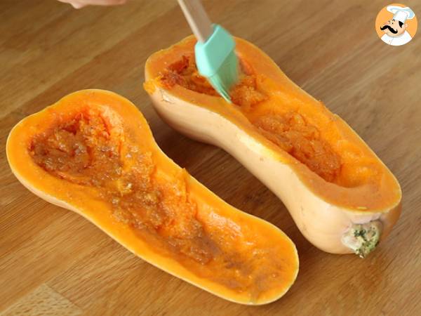 Zucca ripiena con insalata di quinoa e melograno - Ricetta vegana - Preparazione tappa 3