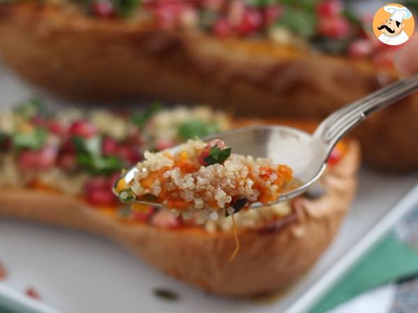 Zucca ripiena con insalata di quinoa e melograno - Ricetta vegana - Preparazione tappa 5