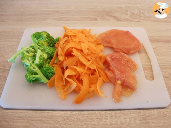 Pollo al cartoccio con broccoli e carote - Preparazione tappa 1