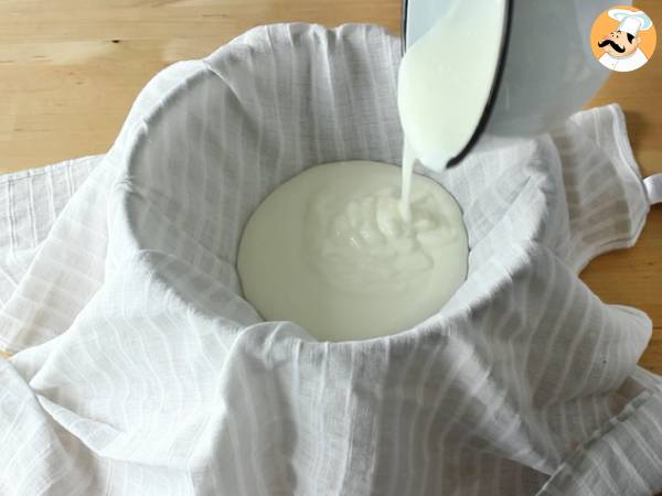 Formaggio fresco fatto in casa - tipo Philadelphia - Preparazione tappa 3