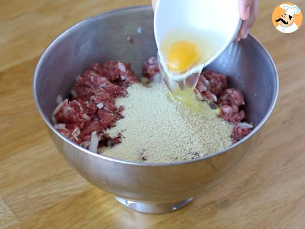 Polpette svedesi IKEA, la ricetta per prepararle a casa - Preparazione tappa 1