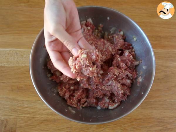 Polpette svedesi IKEA, la ricetta per prepararle a casa - Preparazione tappa 2