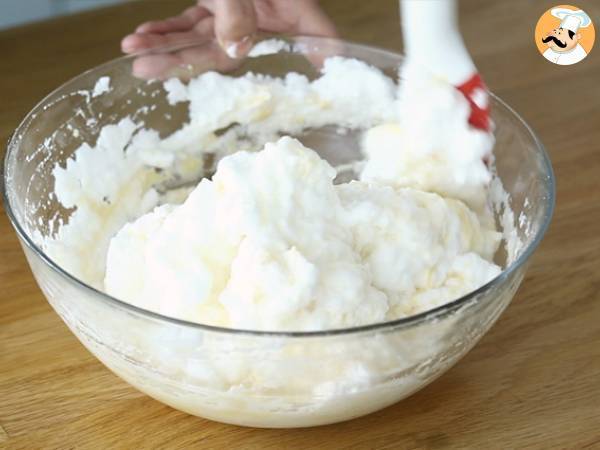 Layer cake alle fragole con crema al mascarpone - Preparazione tappa 3