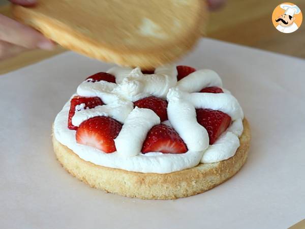 Layer cake alle fragole con crema al mascarpone - Preparazione tappa 8