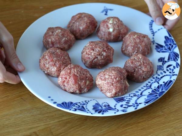 Polpette al sugo con cuore di mozzarella - Preparazione tappa 4