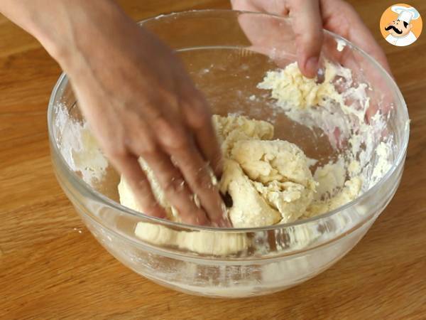Empanadillas al tonno con impasto fatto in casa - Preparazione tappa 2