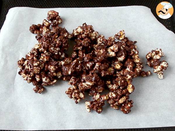 Popcorn con cioccolato e marshmallows - Preparazione tappa 6