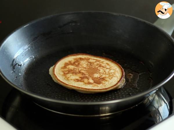 Pancakes alla banana - Ricetta facile - Preparazione tappa 3