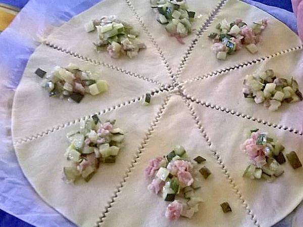 Cornetti salati con prosciutto cotto e zucchine - Preparazione tappa 3