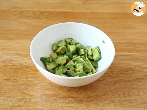 Bicchierini avocado e salmone affumicato - Preparazione tappa 1