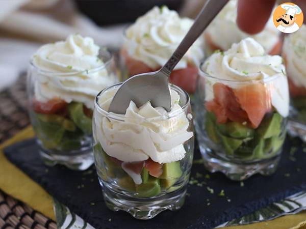 Bicchierini avocado e salmone affumicato - Preparazione tappa 6