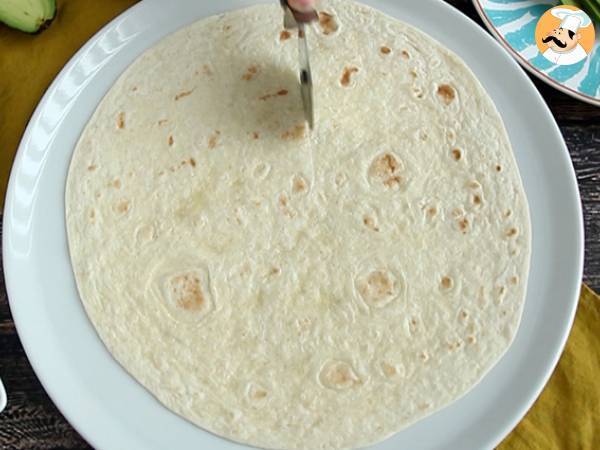 Wrap piastrato con bacon e formaggio, la super ricetta per un brunch! - Preparazione tappa 1