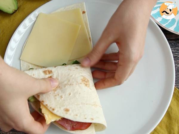Wrap piastrato con bacon e formaggio, la super ricetta per un brunch! - Preparazione tappa 5
