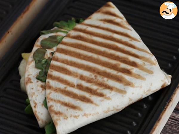 Wrap piastrato con bacon e formaggio, la super ricetta per un brunch! - Preparazione tappa 6