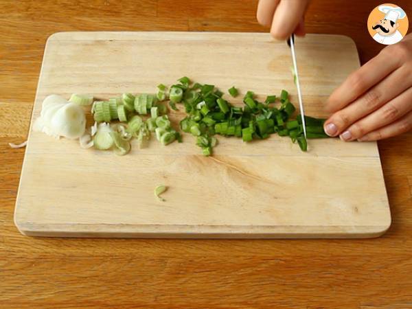 Gyoza di pollo con funghi e carote - Preparazione tappa 3