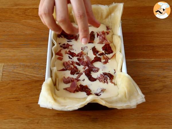 Torta salata di pasta fillo con prosciutto crudo e pomodori secchi - Preparazione tappa 4