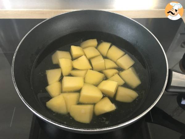 Insalata di patate, tonno e pomodoro - Preparazione tappa 1