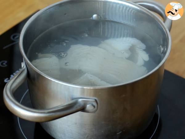 Bacalhau à Brás, una deliziosa ricetta portoghese per preparare il baccalà - Preparazione tappa 1