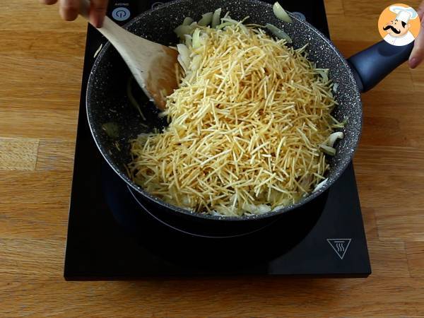Bacalhau à Brás, una deliziosa ricetta portoghese per preparare il baccalà - Preparazione tappa 5
