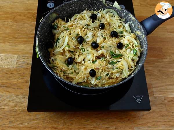 Bacalhau à Brás, una deliziosa ricetta portoghese per preparare il baccalà - Preparazione tappa 6