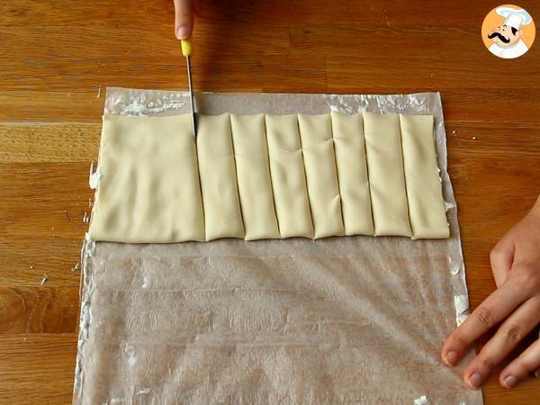 Treccine di sfoglia al formaggio - Preparazione tappa 2